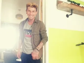 Chat with ADZHARDING