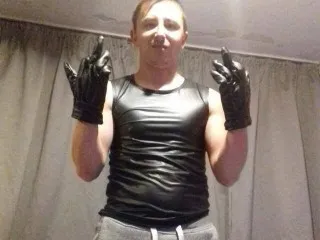 Chat with AlphaMasterMark