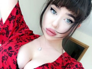 Chat with Angelicangelicawhite