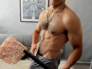 Chat with AronMuller