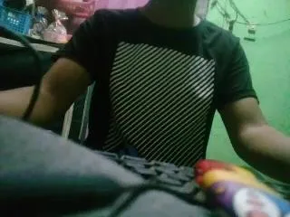 Chat with AsianJuicyBoi