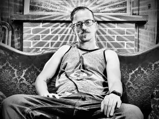 Chat with ChadDiamondX