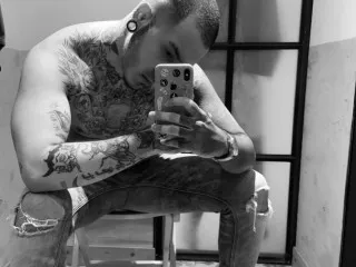 Chat with GiovanniCarrera