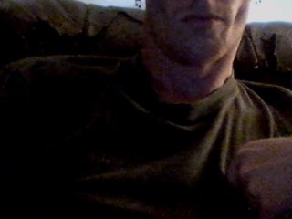 Chat with HotguyfrmOK89