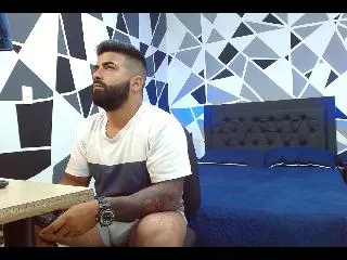 Chat with Leonidas_Murphy