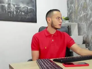 Chat with Max_Mathew