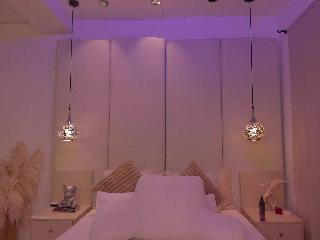 Chat with MirandaPagge