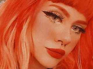 Chat with VictoriaDinucci