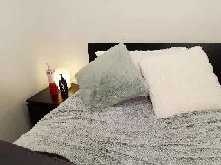 Chat with xAliciaLayne